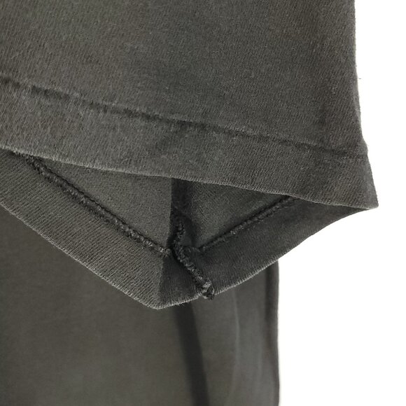 Vtg Hooters Myrtle Beach SC Graphic T-Shirt Men's Large Black Distressed USA - Picture 8 of 14